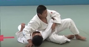 下からの攻め方